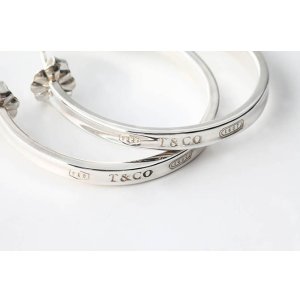 画像3:  TIFFANY&Co[ティファニー] 1837 フープ・ピアス（M）　並行輸入品