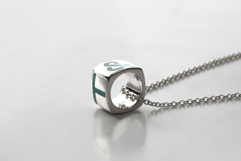 TIFFANYCo[ティファニー] エラ TCo. スクエア ペンダント （ミニ） 並行輸入品 | 世光時計店